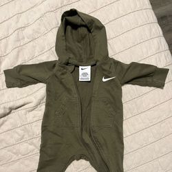 newborn nike outfit