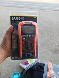 Klein Tools MM400 Auto-Ranging Digital Multimeter