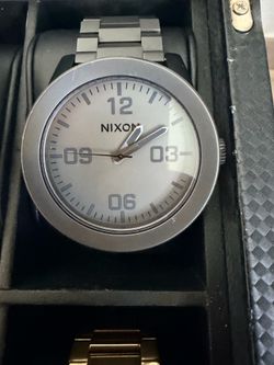 Nixon watch