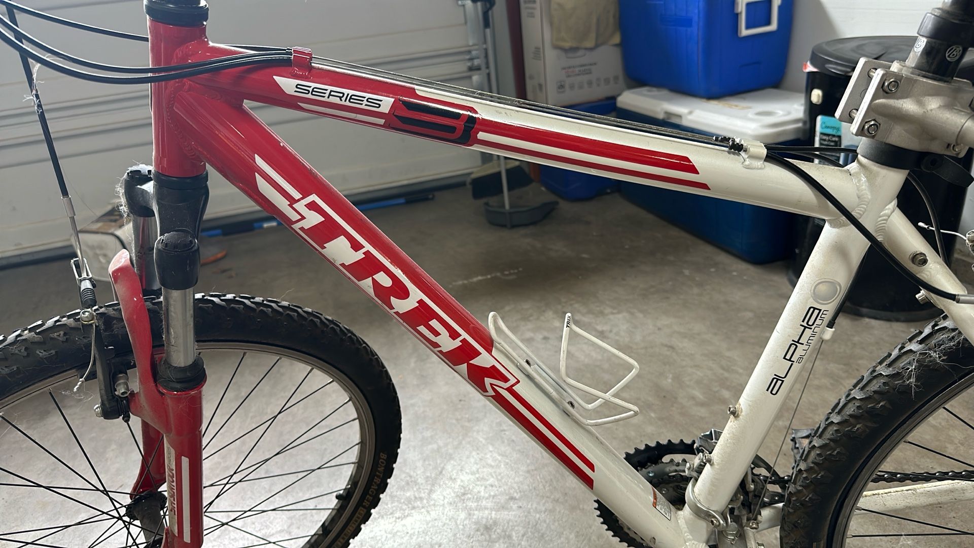 3 Series Trek Bike