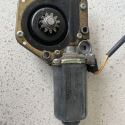 Ford Mustang GT 1994 to 1998 Passenger side window motors 