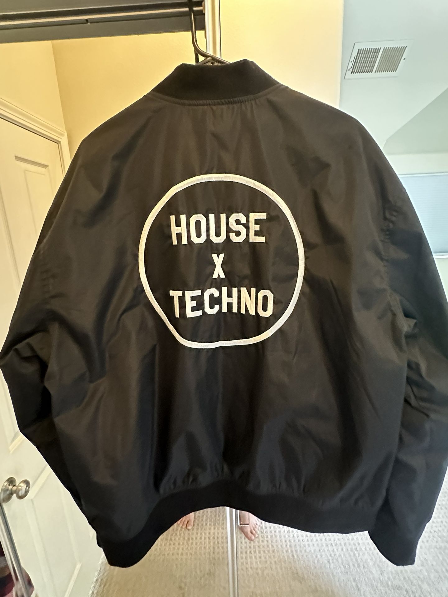 Black Bomber Jacket XL CRSSD House x Techno
