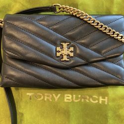 Tory burch bag $115