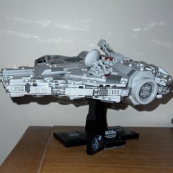 Lego Star Wars Millennium Falcon