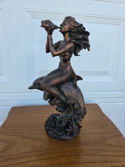Statue