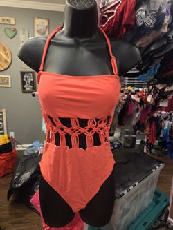 Bikini / Swimsuit