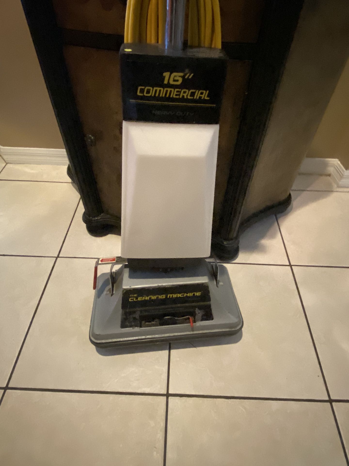 Commercial Carpet Cleaner