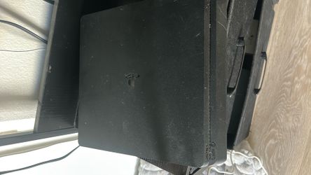 PS4 console and controller