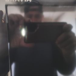 Tengo  2 TV 40 Pulgadas  Panasonic  En Buenas  Condition  Canbio 