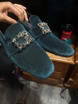 Dress shoes