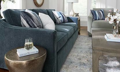 Shiloh Grand Sofa