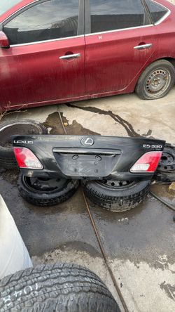 2002-2004 LEXUS ES300 ES330 OE. TRUNK LID TAIL GATE LIFTGATE OEM COMPLETE