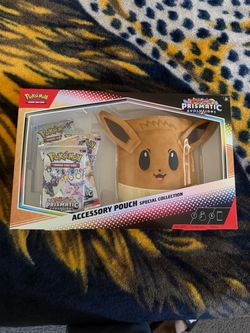 Pokémon Prismatic Evolutions Eevee Accessory Pouch Special Collection