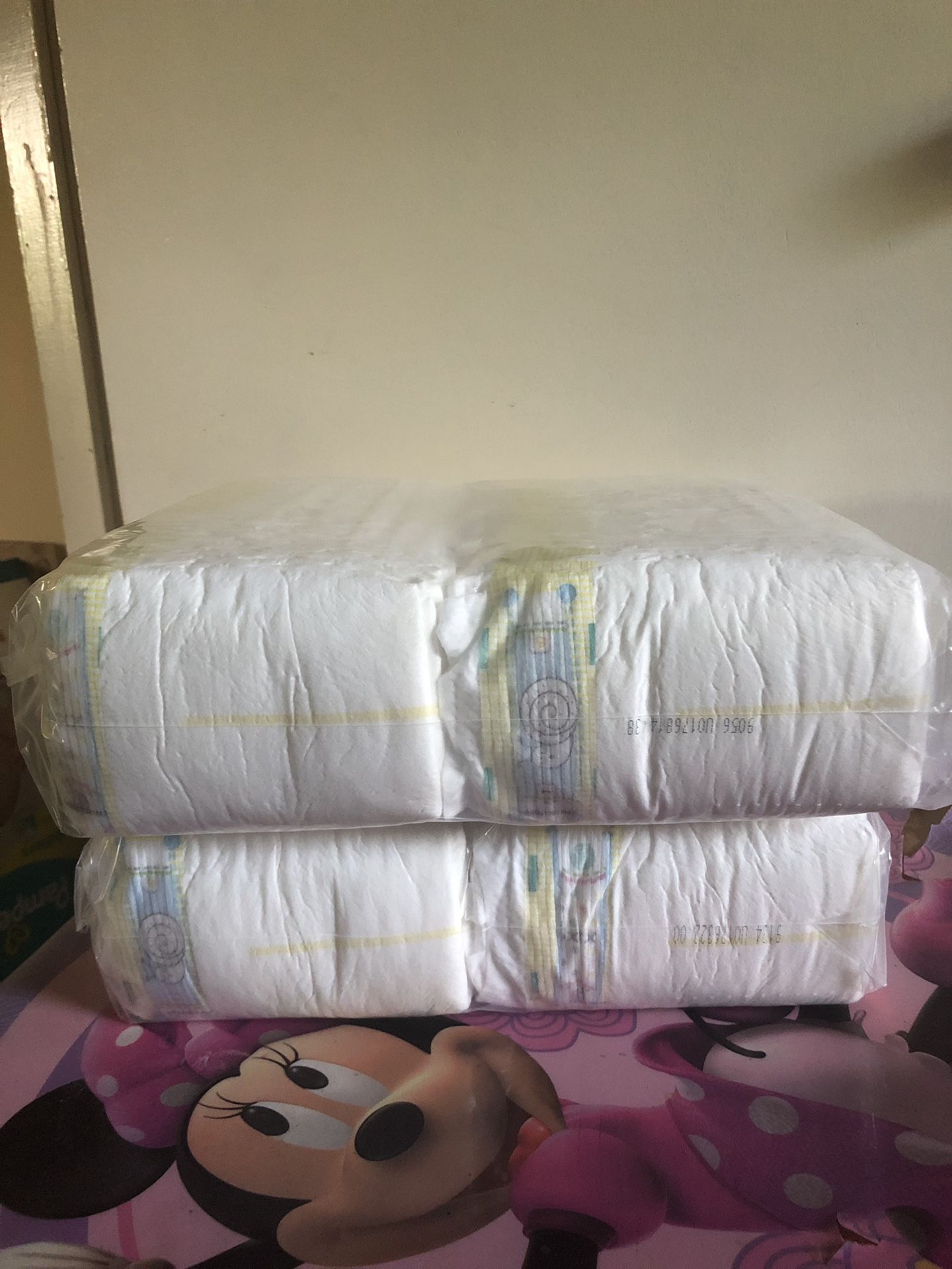 Pampers swaddlers size 2 (116 DIAPERS) - -$25 FOR ALL !!