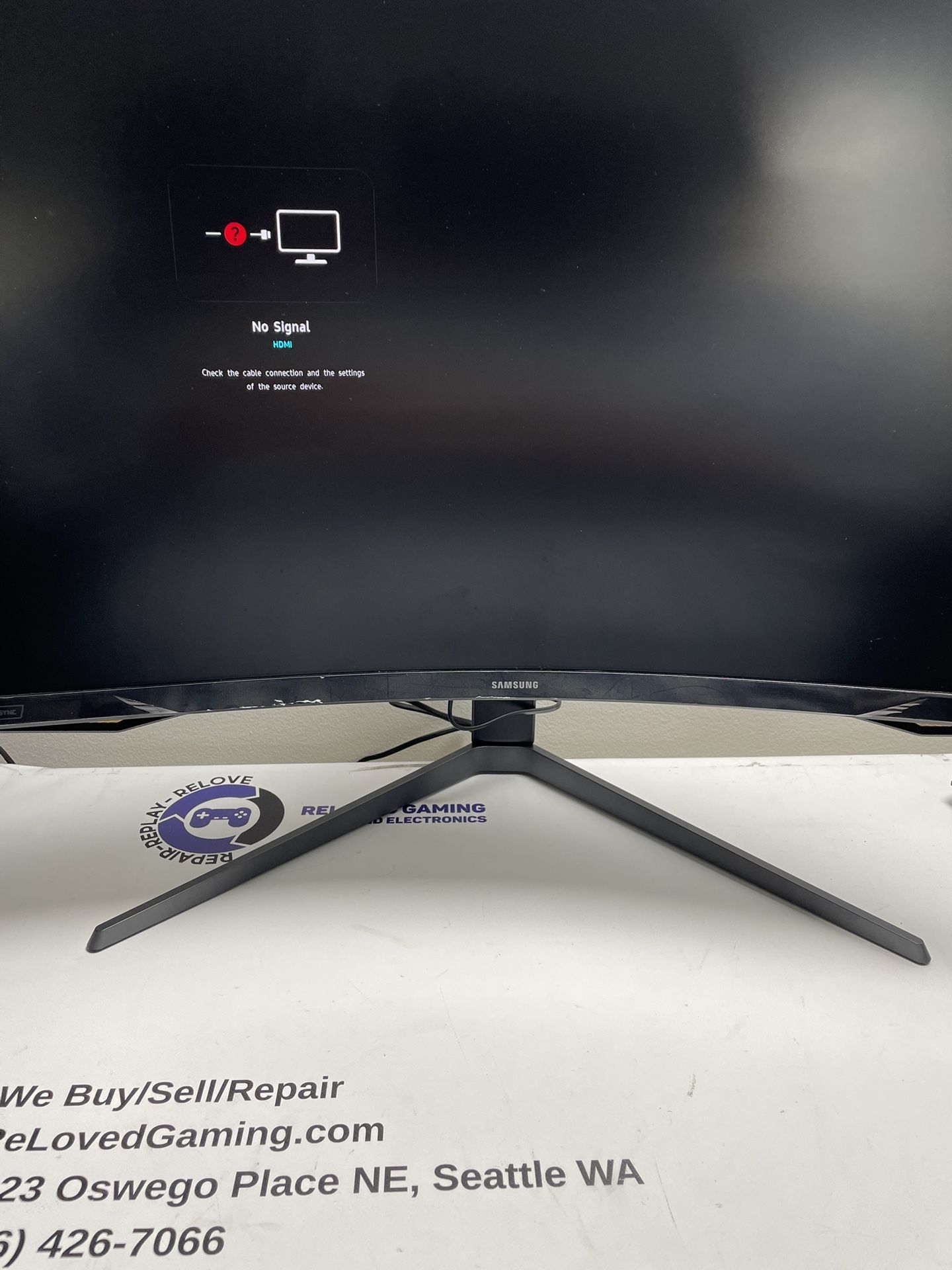 Samsung 32” Curved Monitor W/RGB Lights - Tested No Issues - In Great Condition - For Sale Or Trade