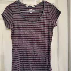 Women's striped, fitted tee