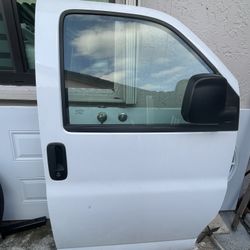 Right Side Door For Chevy Savana Or GMC Express 2020-2025 