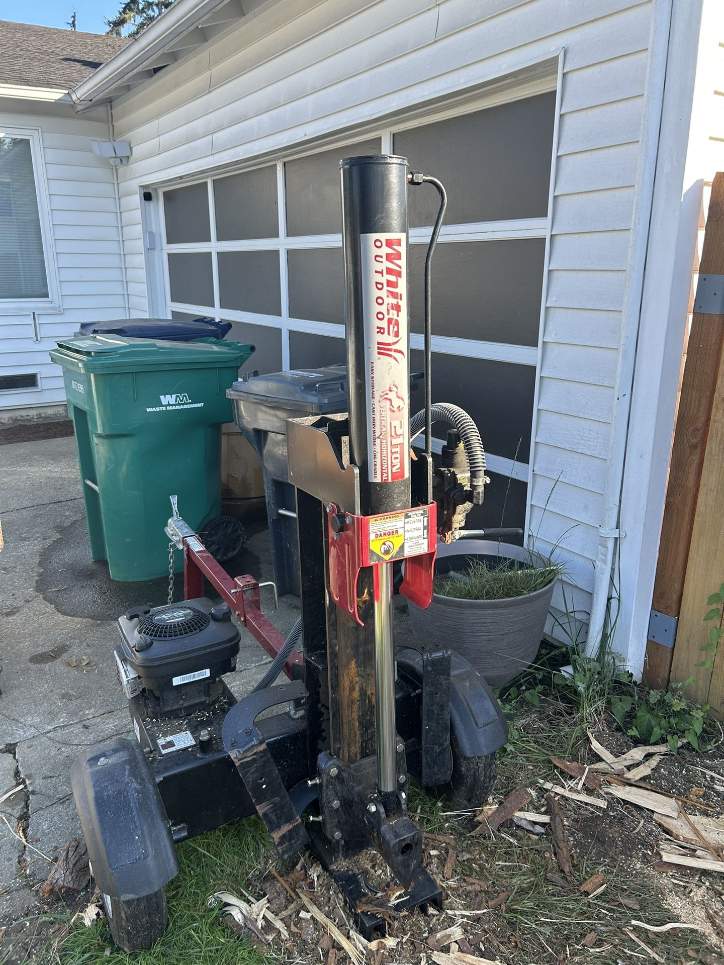 21T White Outdoor Log Splitter 