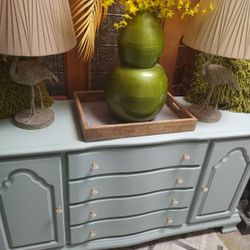 CUTE BUFFET AT PICKY PINCHERS 1621 HIGHLAND AVE CLEARWATER OPEN NOON TO 6 PM FREE DELIVERY 