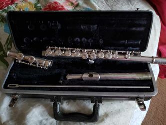 Bundy Silver Flute with Hard Case