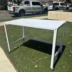 White Bed Bath & Beyond metal table/desk