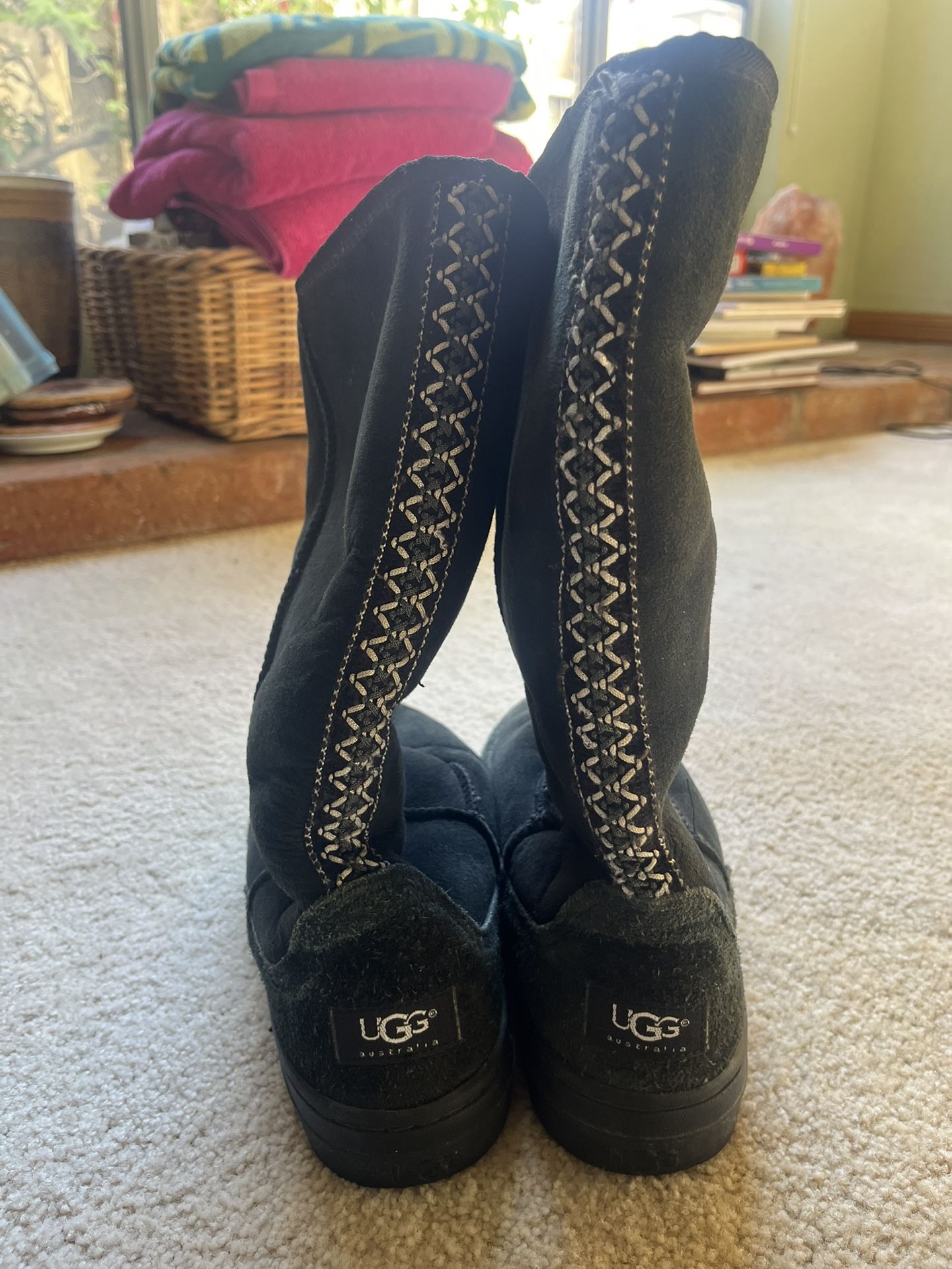 UGG Boots Womens Size 10