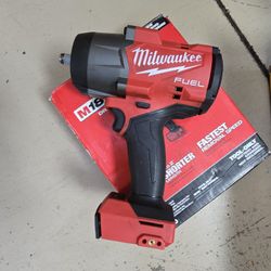 Milwaukee M18 FUEL 18V Lithium-Ion Brushless Cordless 1/2 in. Impact Wrench with Friction Ring (Tool-Only)