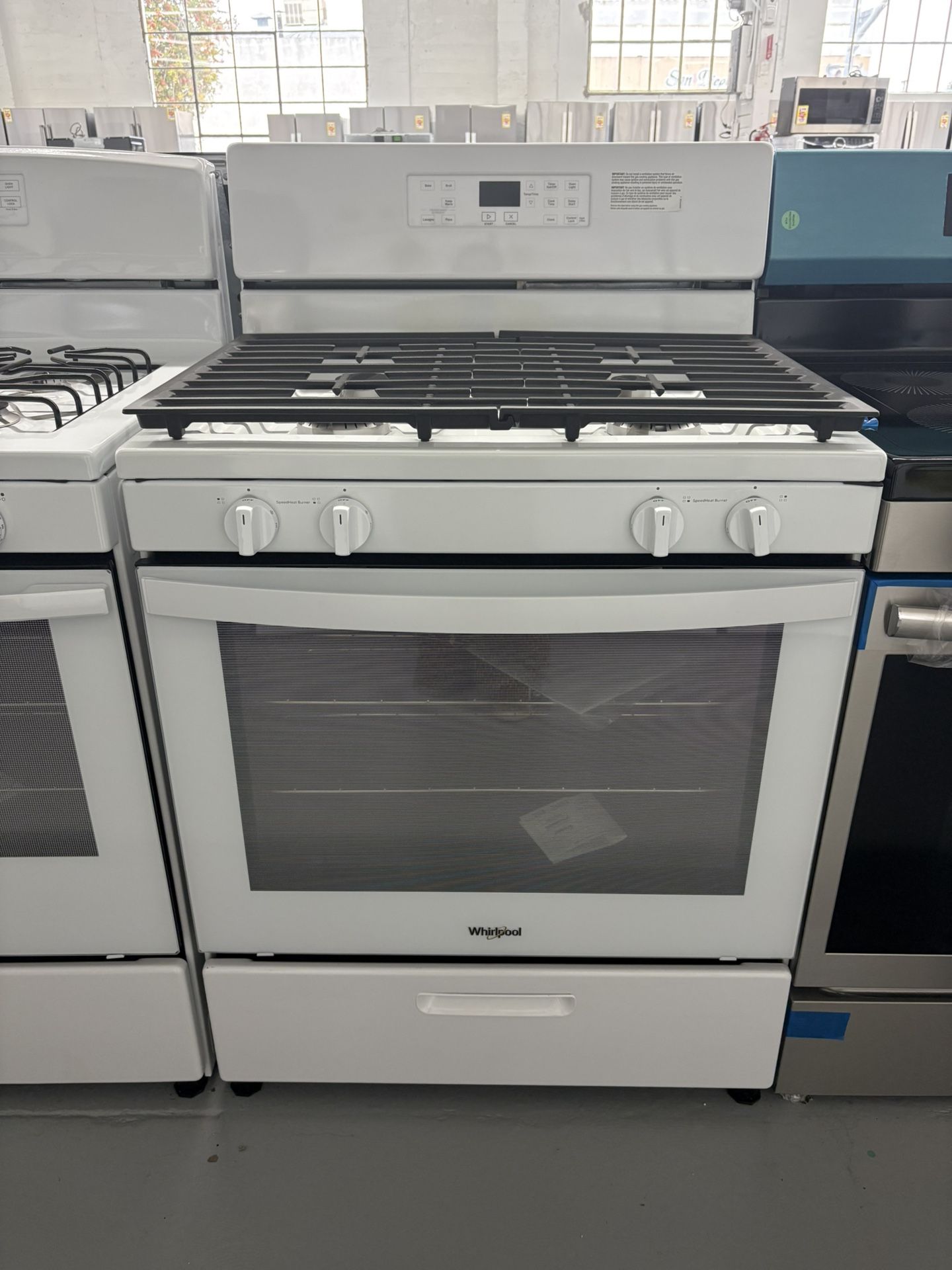 Whirlpool 30β Stove / 1 Years Warranty