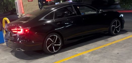 V3 Space Tail Lights and floor mats combo