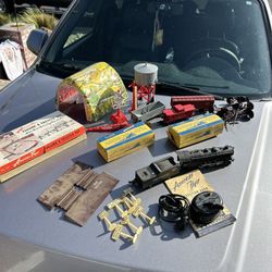 Vintage 1950’s American Flyer Model Train
