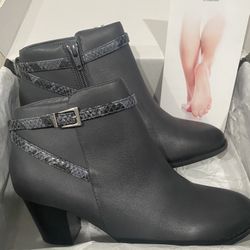 Vionic Women's Upton Ankle Bootie Dark Grey size 6.5 BRAND NEW.