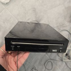 Nintendo Wii  RVL-101 Black Console