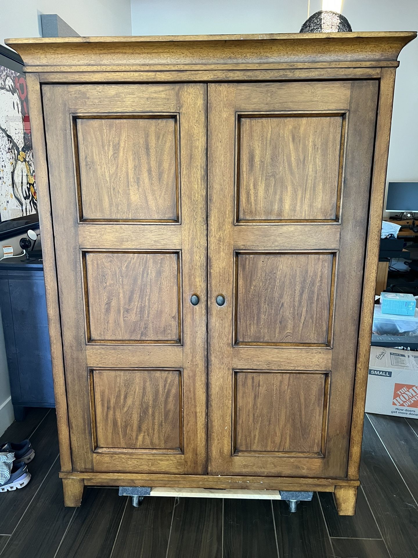 Ethan Allen Hide-A-Desk – Classic Secretary Style