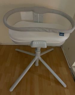 HALO Innovations BassiNest Soothing Swivel Sleeper 3.0