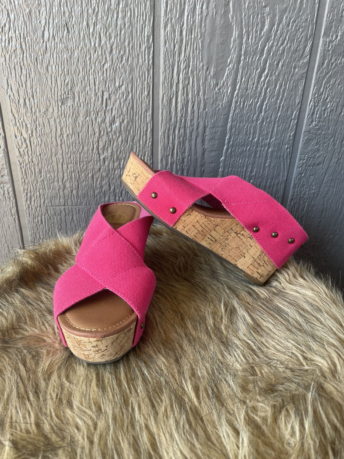 strappy wedge heel sandals