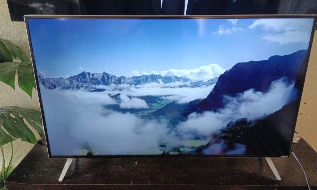 49" Vizio 4k SmartTV M49c1 for Sale in Redmond, WA OfferUp