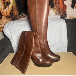 BRAND NEW Women’s Michael Kors Lesly Boots Leather Mocha 40F2LSHB5L Size 11M