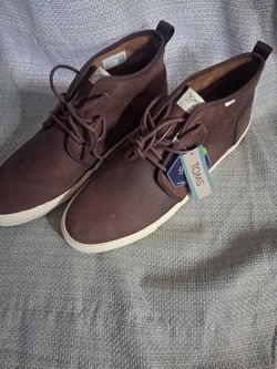 TOMS Brown Leather Chukka Boots 13