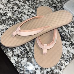 The North Face Size 8 Flip Flops