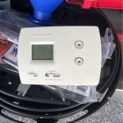 Honeywell Thermostat 
