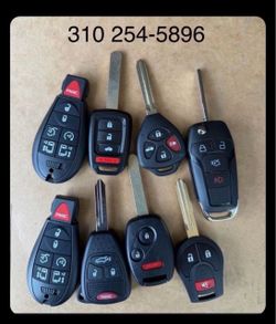 Llaves y controles para carros keys and fobs