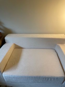 BRAND NEW Boneless couch