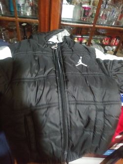 Size 3t jordan coat