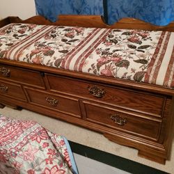Lane Cedar Chest