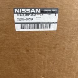 Headlamp Assembly - Nissan (26060-9HS9A) 2016-2018 Nissan Altima - 260609hs9a Headlight 