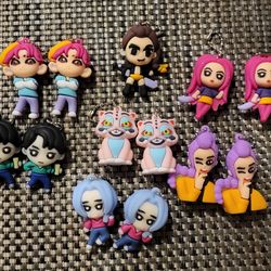 K-Pop keychain figures