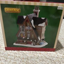 Lemax Pete’s Fishing Cabin