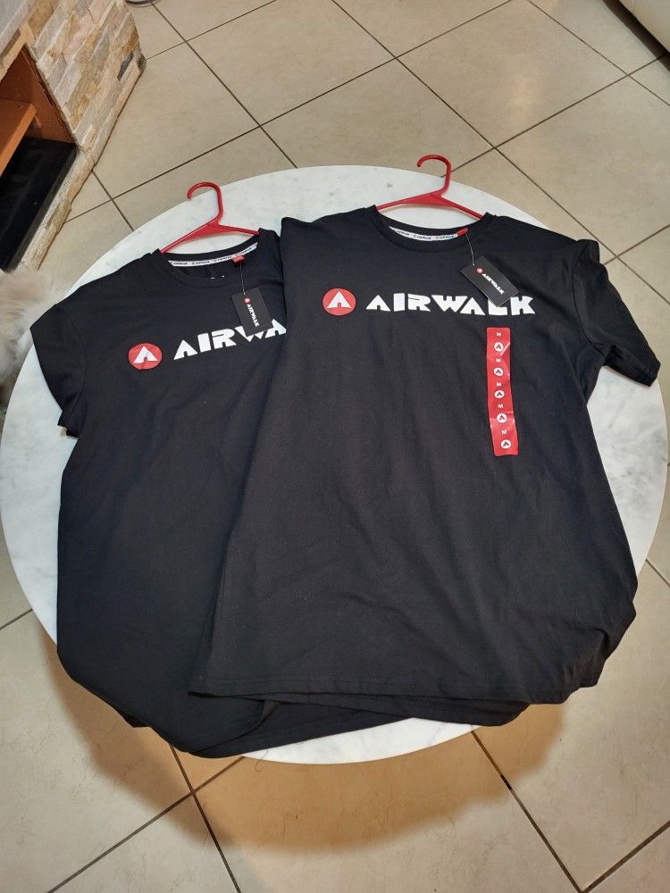 Airwalk T-shirts 2 Each