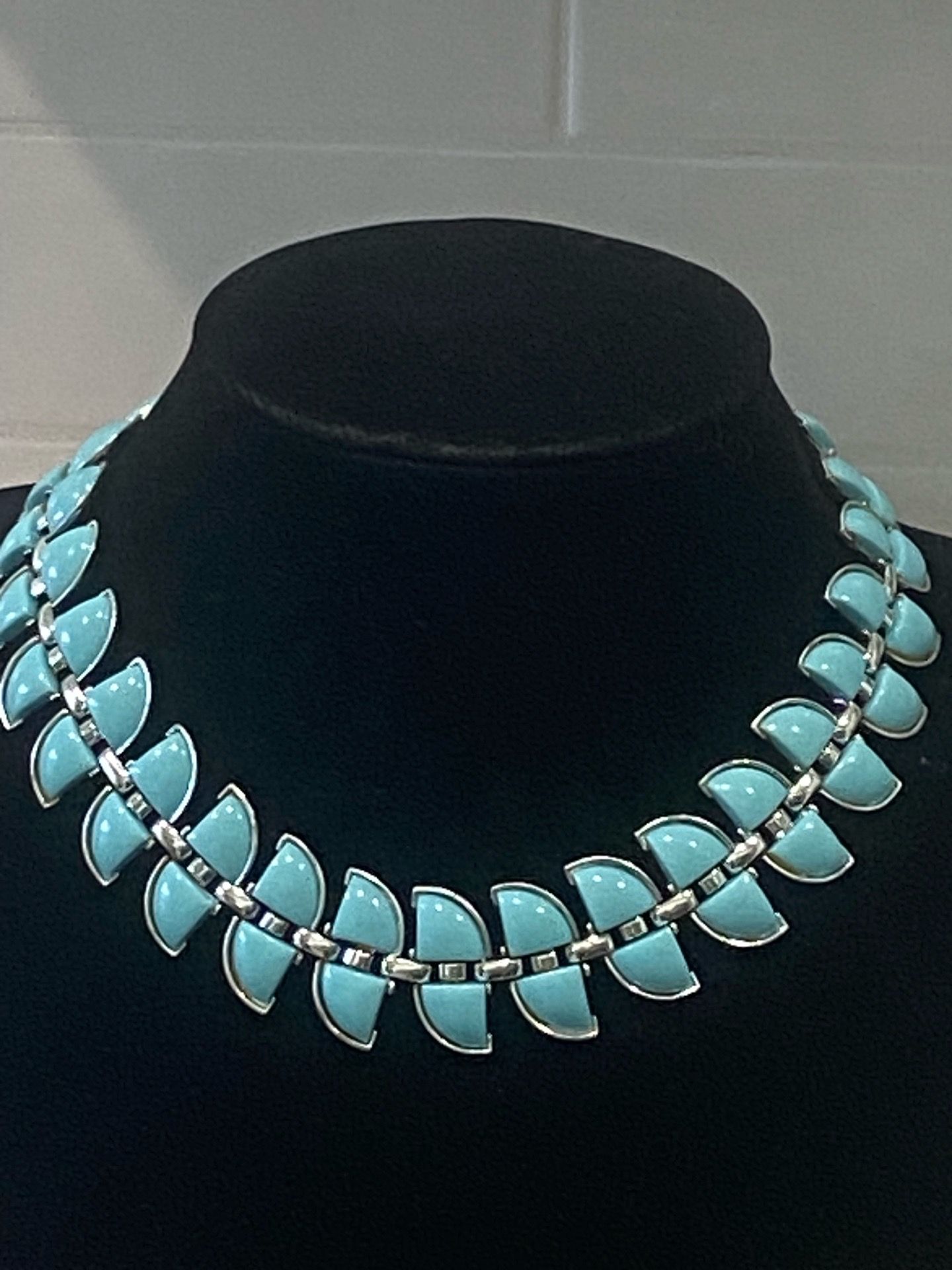 FANTASIA WOMEN NECKLACE