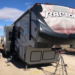 2016 Raptor Toy Hauler